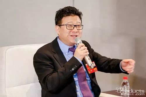 丁磊：AI+教育消除城乡教育鸿沟 电商精准扶贫