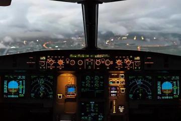 机长与乘务长航班飞行中互殴？东海航空回应