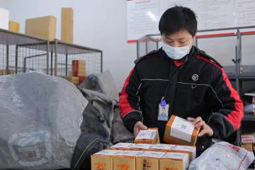 顺丰中通极兔春节涨价，快运停网！