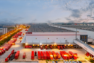 京东物流在内蒙古首用无人车发牛羊肉，新科技应用助力“人力解放+品质保障”