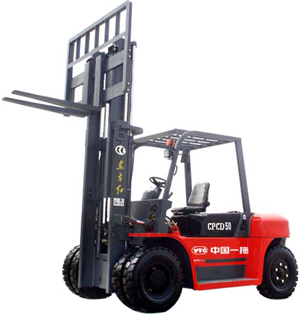 东方红CPCD50内燃平衡重叉车