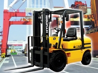 北京现代内燃平衡重叉车