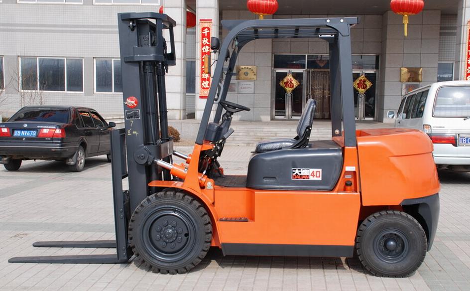 大连叉车B系列4吨内燃平衡重叉车