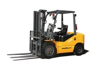 龙工LG30DT内燃平衡重柴油叉车