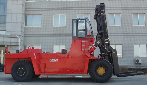 大连叉车45吨内燃平衡重叉车