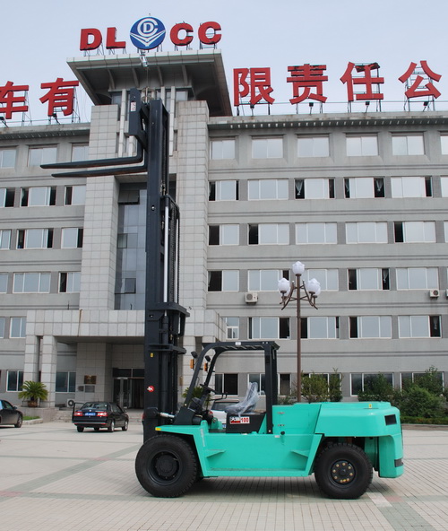 大连叉车10吨轻型平衡重内燃叉车