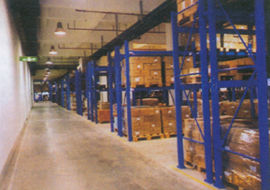 重型（选取式托盘）货架