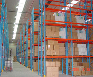 重型横梁式货架