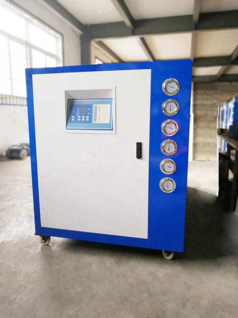 淋膜机专用冷水机_淋膜生产线冷却降温机_烟台工业冷水机厂家